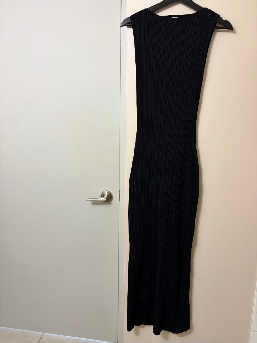 Dissh Ivy Sleeveless Black Ribbed Maxi Dress